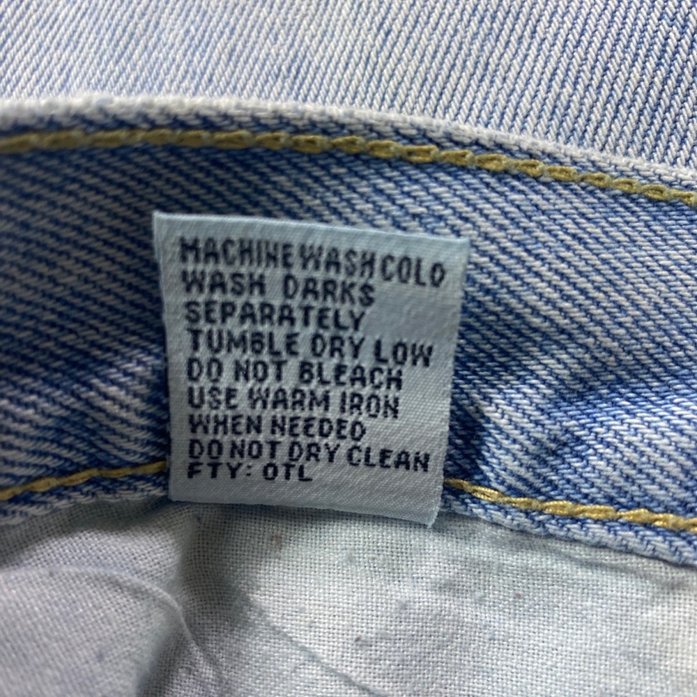 Bugle Boy Vintage Relaxed Fit
Tapered Jeans Tag Sz‎ 32X32 Actual
31X27 - Picture 14 of 14